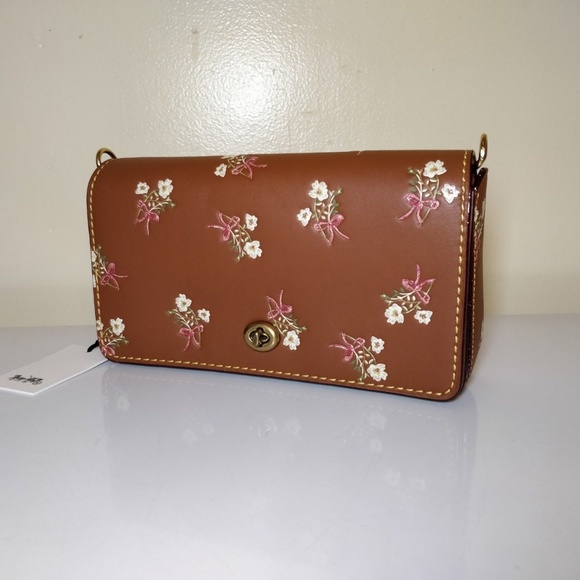 Sold -- COACH 1941 24183 Floral Bow Print Dinky - Picture 4 of 5